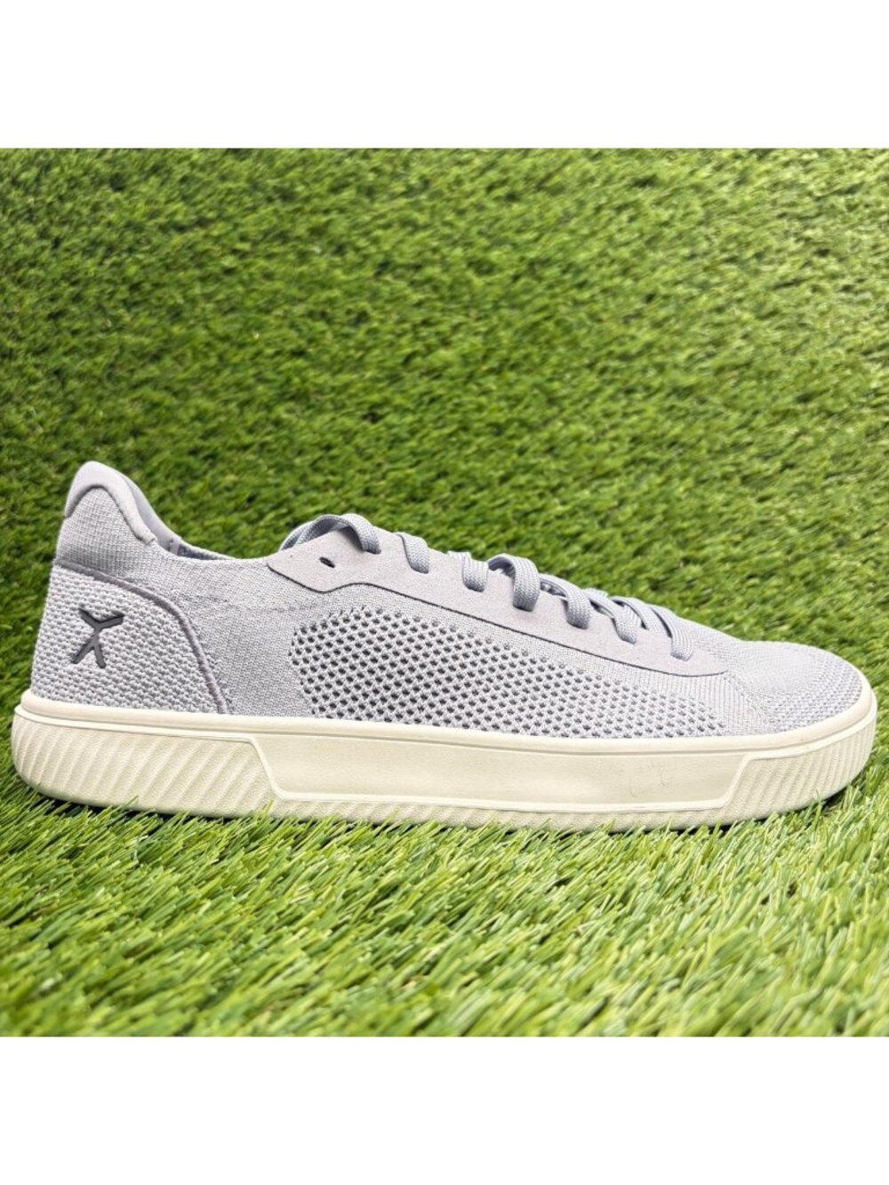 Flux Footwear Adapt Trainer Gray White Mens Size 10.5 Athletic Shoes Sneakers